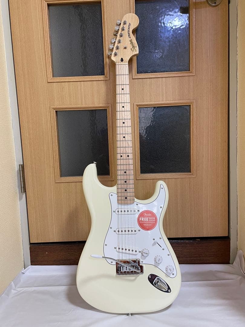 Squier スクワイヤー　ストラトキャスター　エレキギター