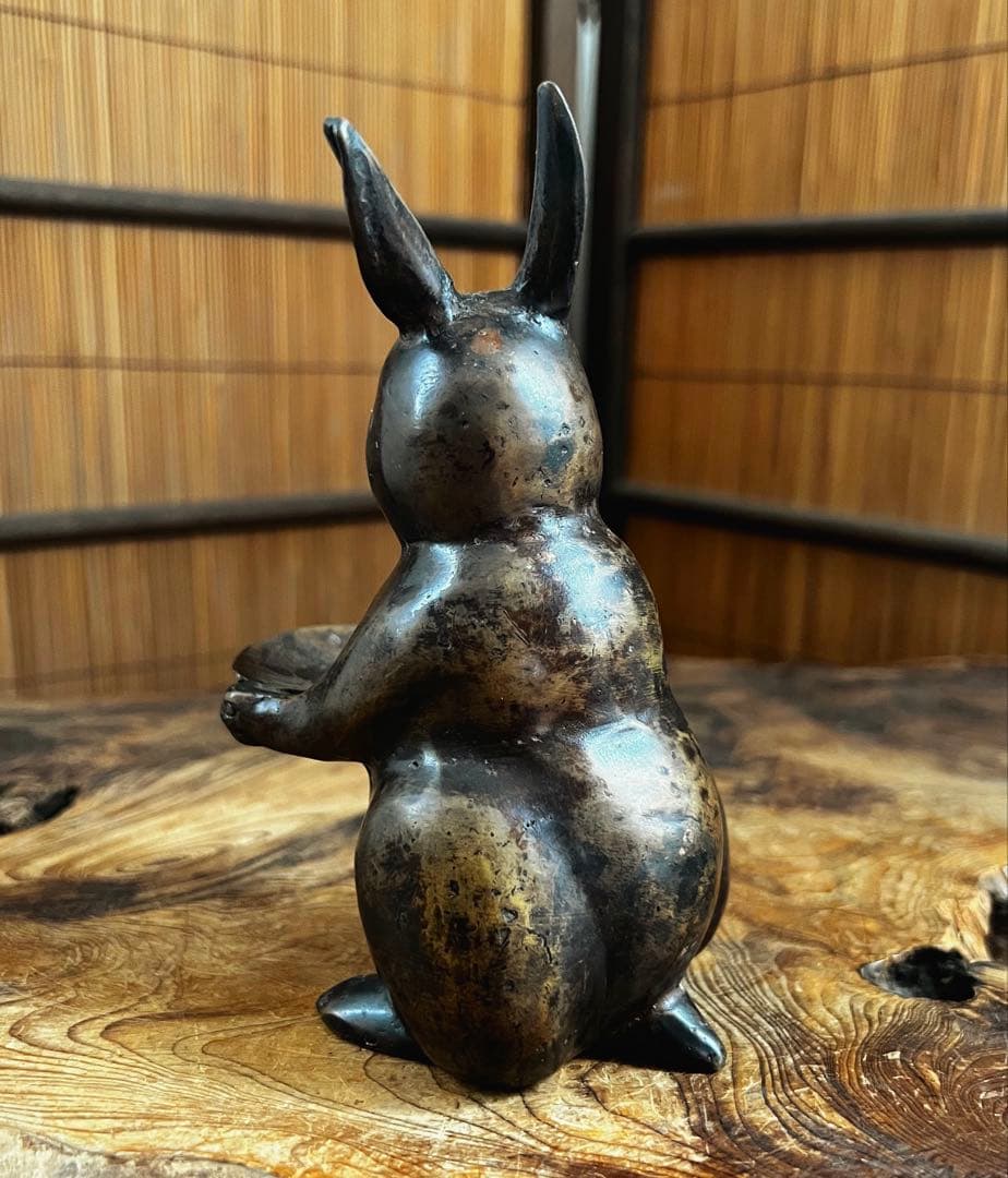 時代 古銅 小振り 兎 プロンズ 約H15㎝