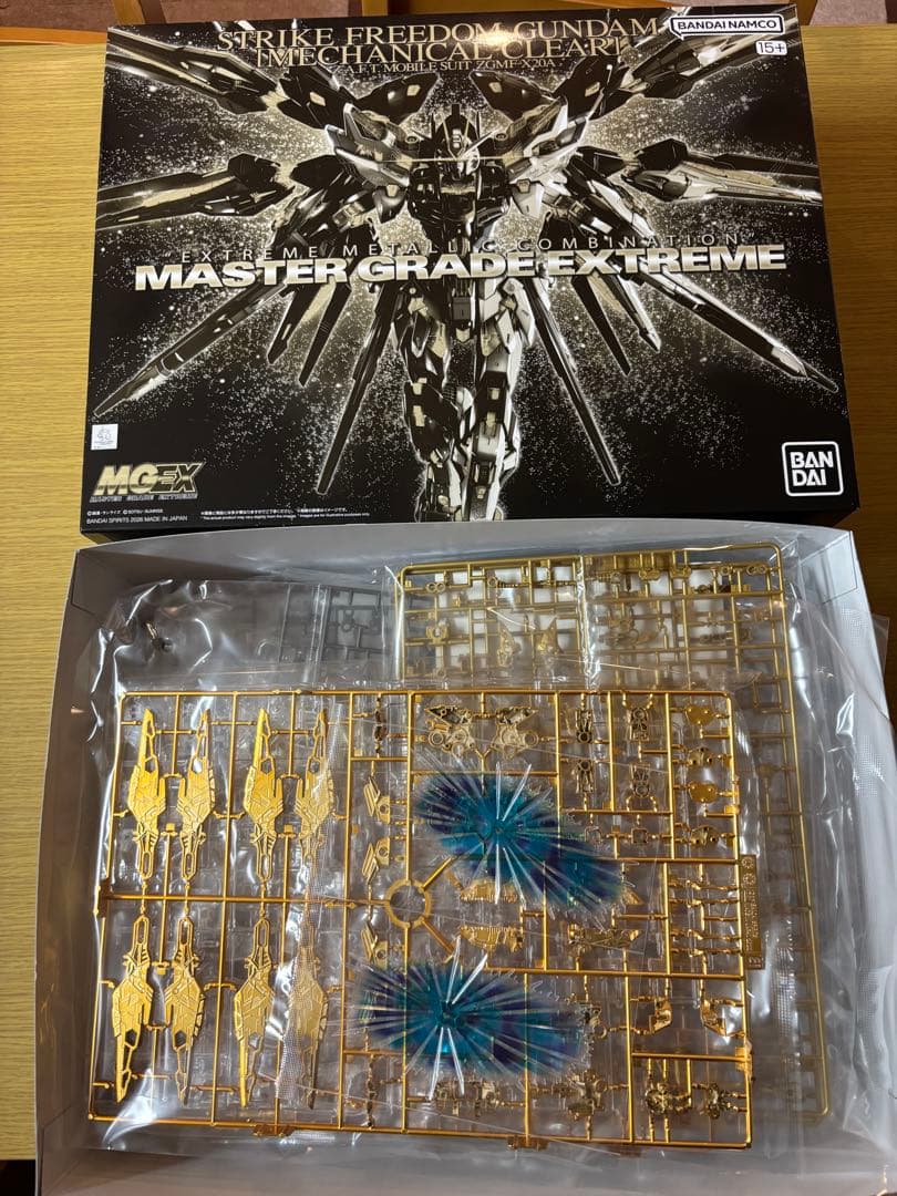 MGEX ストライクフリーダムガンダム メカニカルクリア 新品、未組立