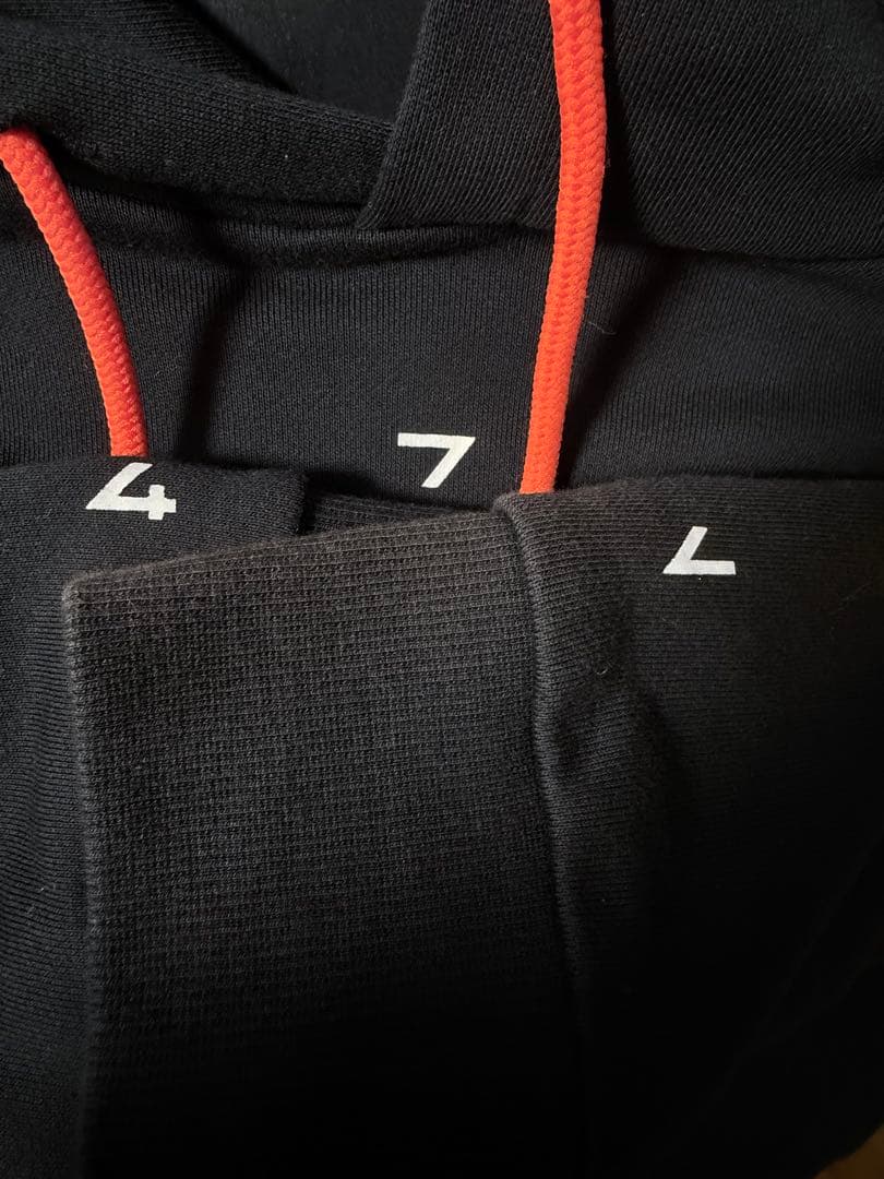 【新品未使用】CODE47L⭐︎logoパーカー⭐︎ブラック⭐︎Mサイズ