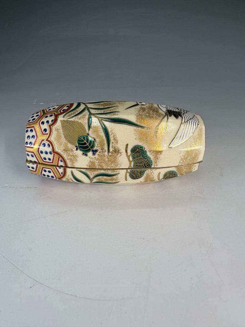【中古品】清閑寺窯　杉田祥平造　色絵ぶりぶり香合（共箱）USED〈税込•送料込〉